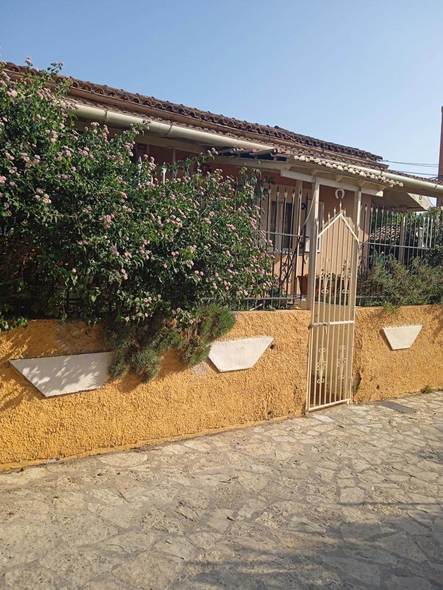 Villa Angela, Traditional Villa In The Village Agios Ioannis Peristerion Exterior foto